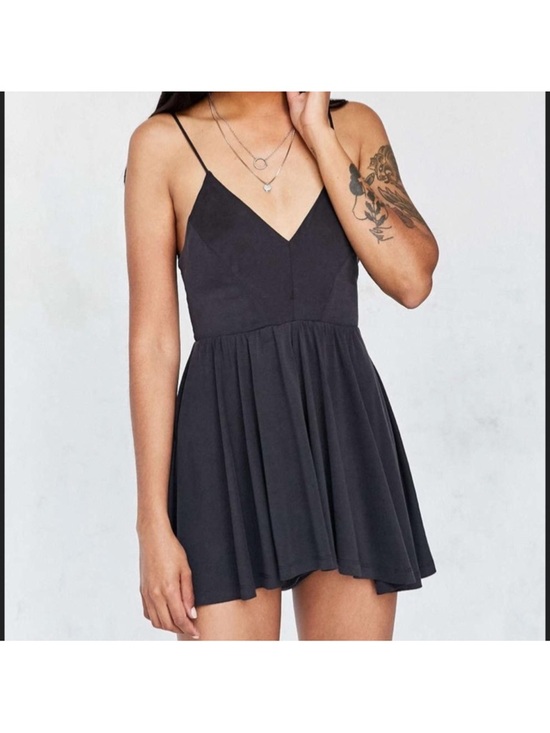 silence + noise Pants - silence + noise Urban Outfitters Charcoal Spaghetti-Strap V-Neck Romper